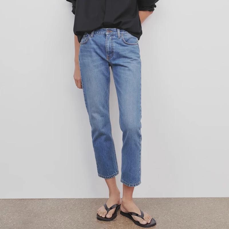 Le jean étroit coupé court Momo | Jeans Jeans Femme